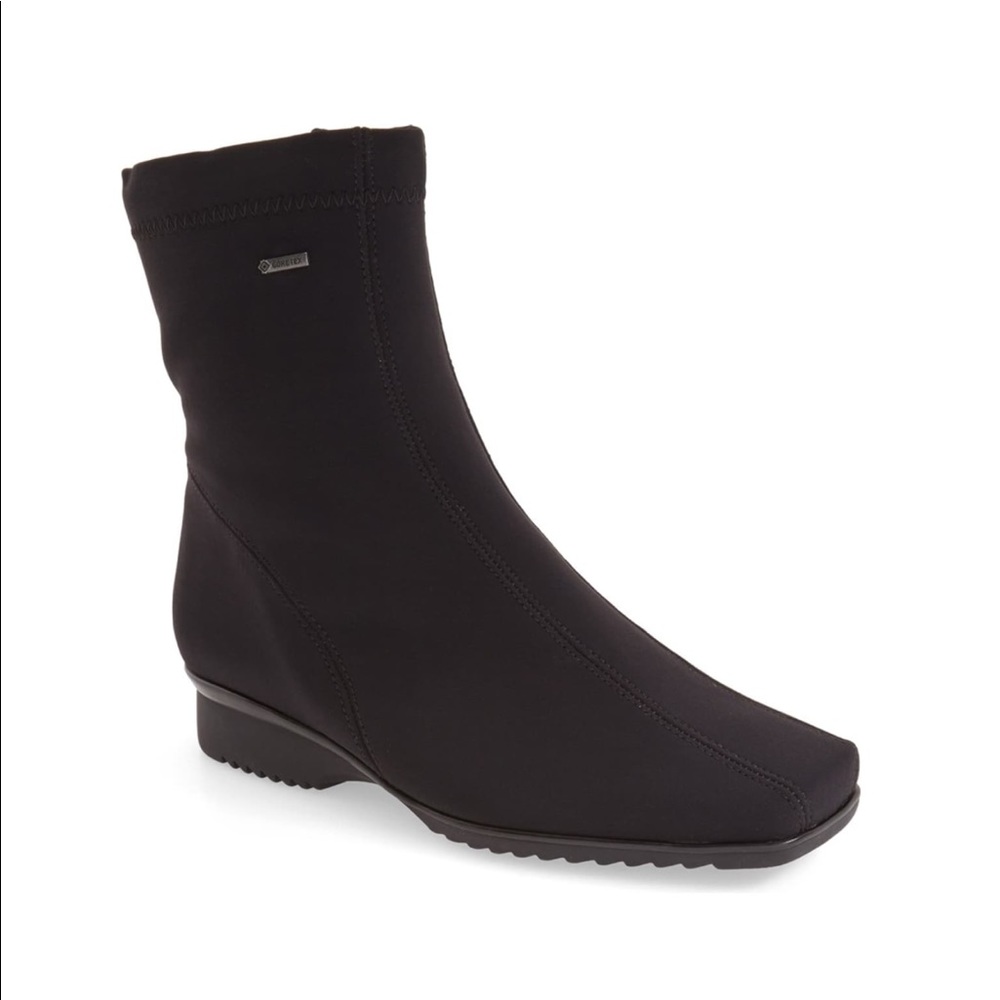 Ara Page Waterproof gore-tex ankle booties size 7
